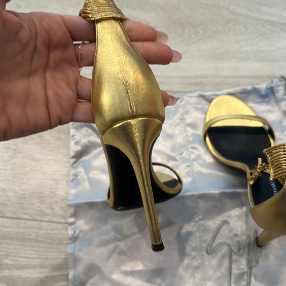 Giuseppe Zanotti Kay Anklet Sandal Heels in Gold Leather size 36.5 - Picture 8 of 11